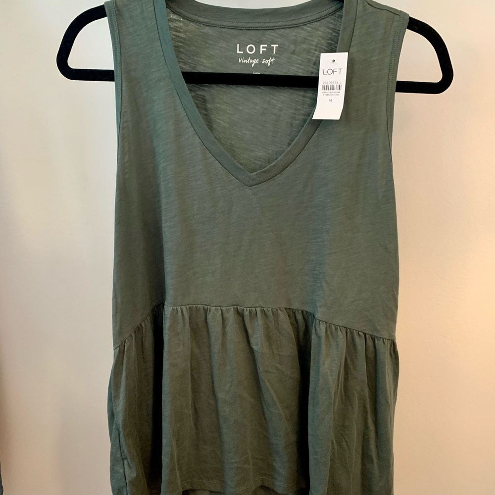 LOFT V neck peplum tank top